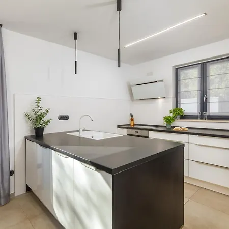 Sara 别墅 弗尔萨尔