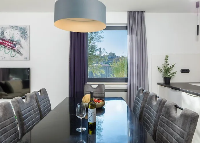 빌라 Sara 브르사르